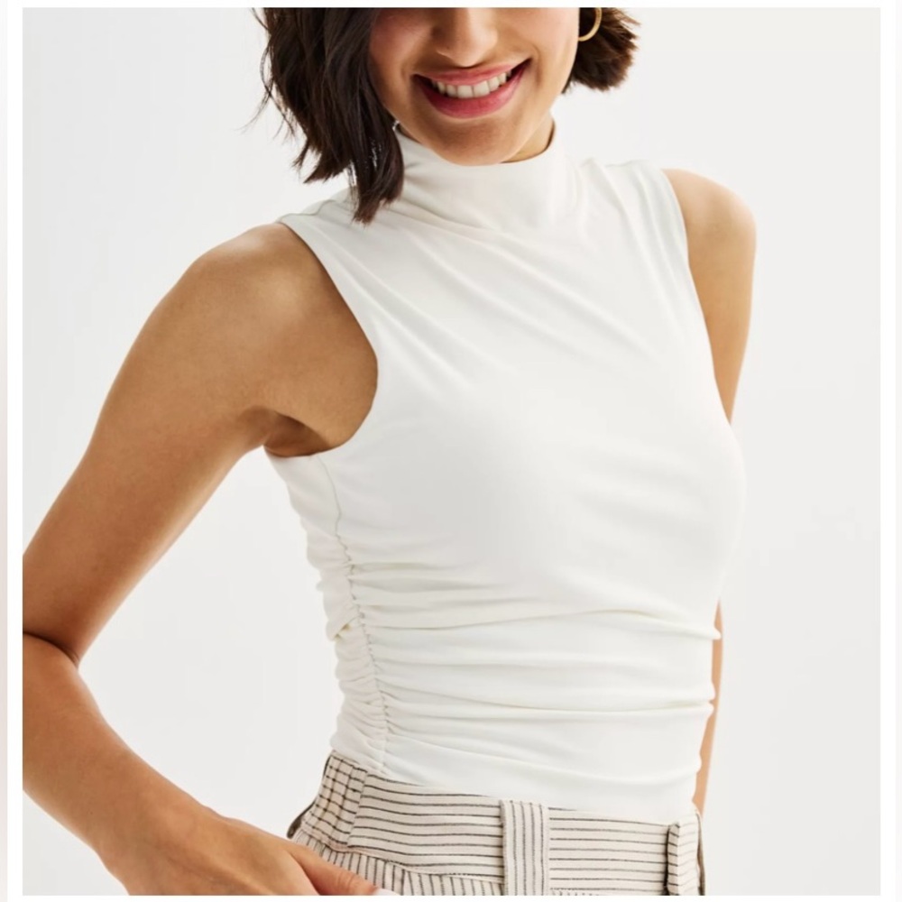 SO XL Women’s Sleeveless High Neck Contour Bodysuit Off White- NWT